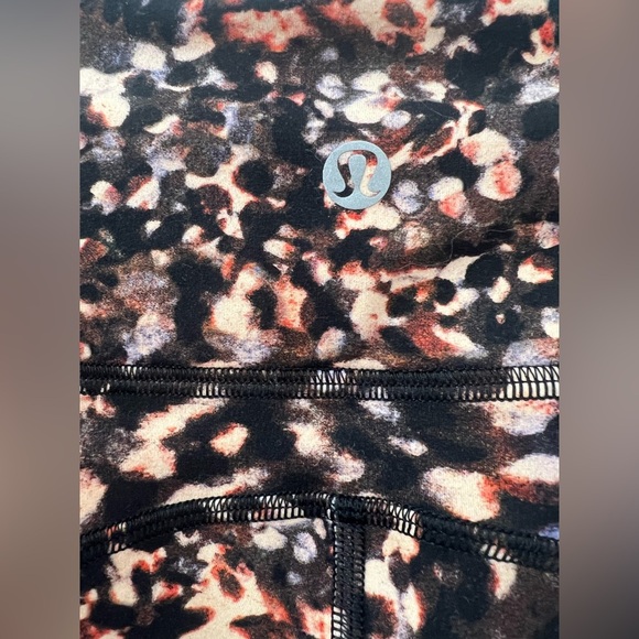 Lululemon Invigorate High-Rise Tight 25" Motion Flux Multi (Size 2) - Picture 14 of 17